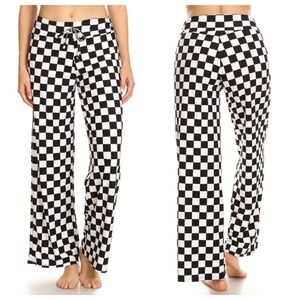 NWT Checkered Buttery Soft Wide Leg Pant